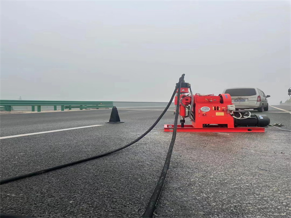 朔城马路路基路面开裂下沉注浆加固灌浆